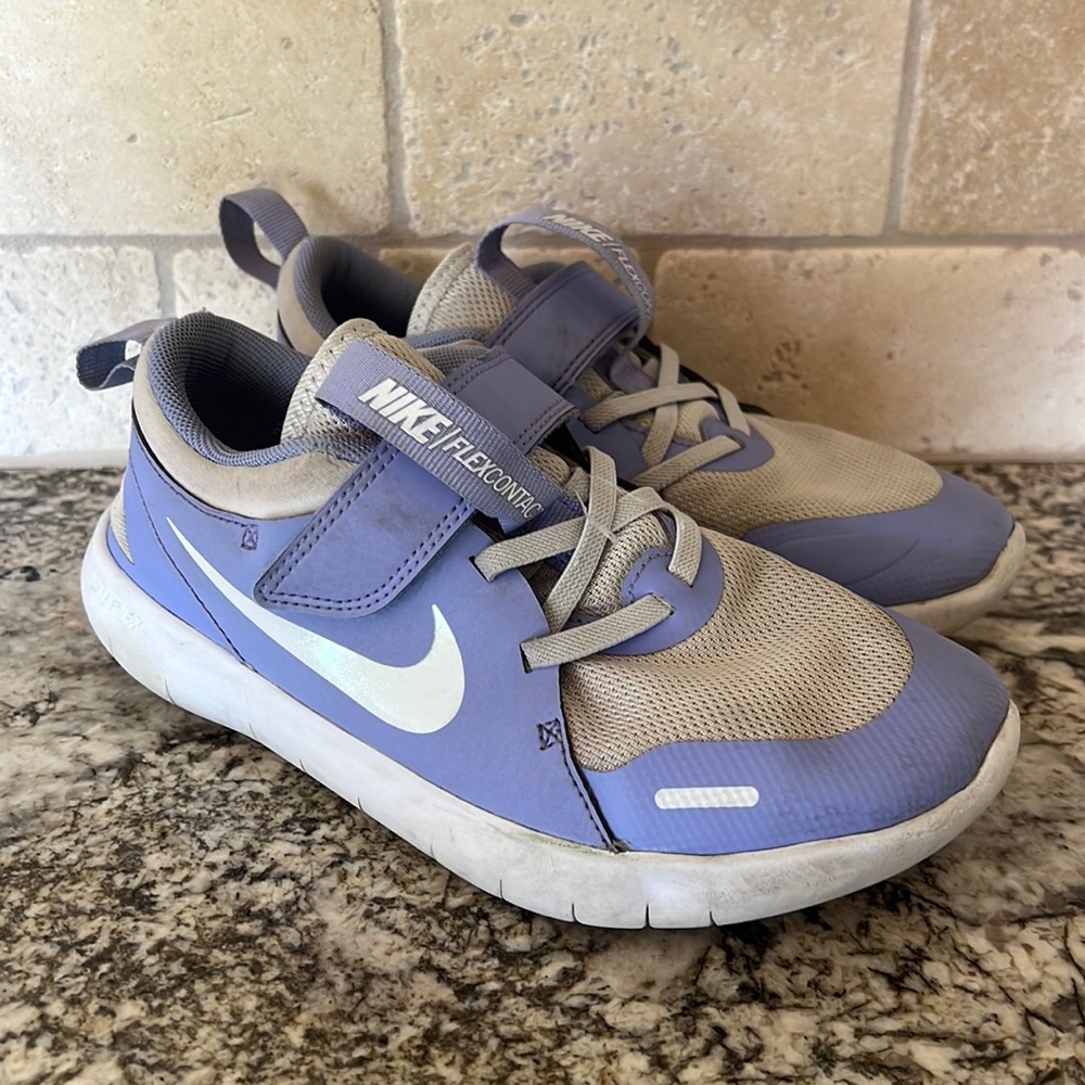 Girls Nike Flex Contact -Size 3
